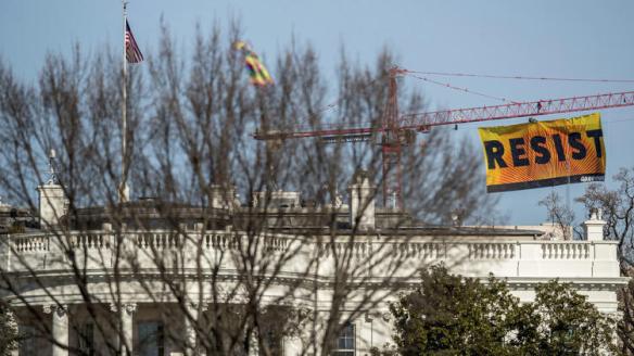 la-hbranson-1485527124-snap-photo